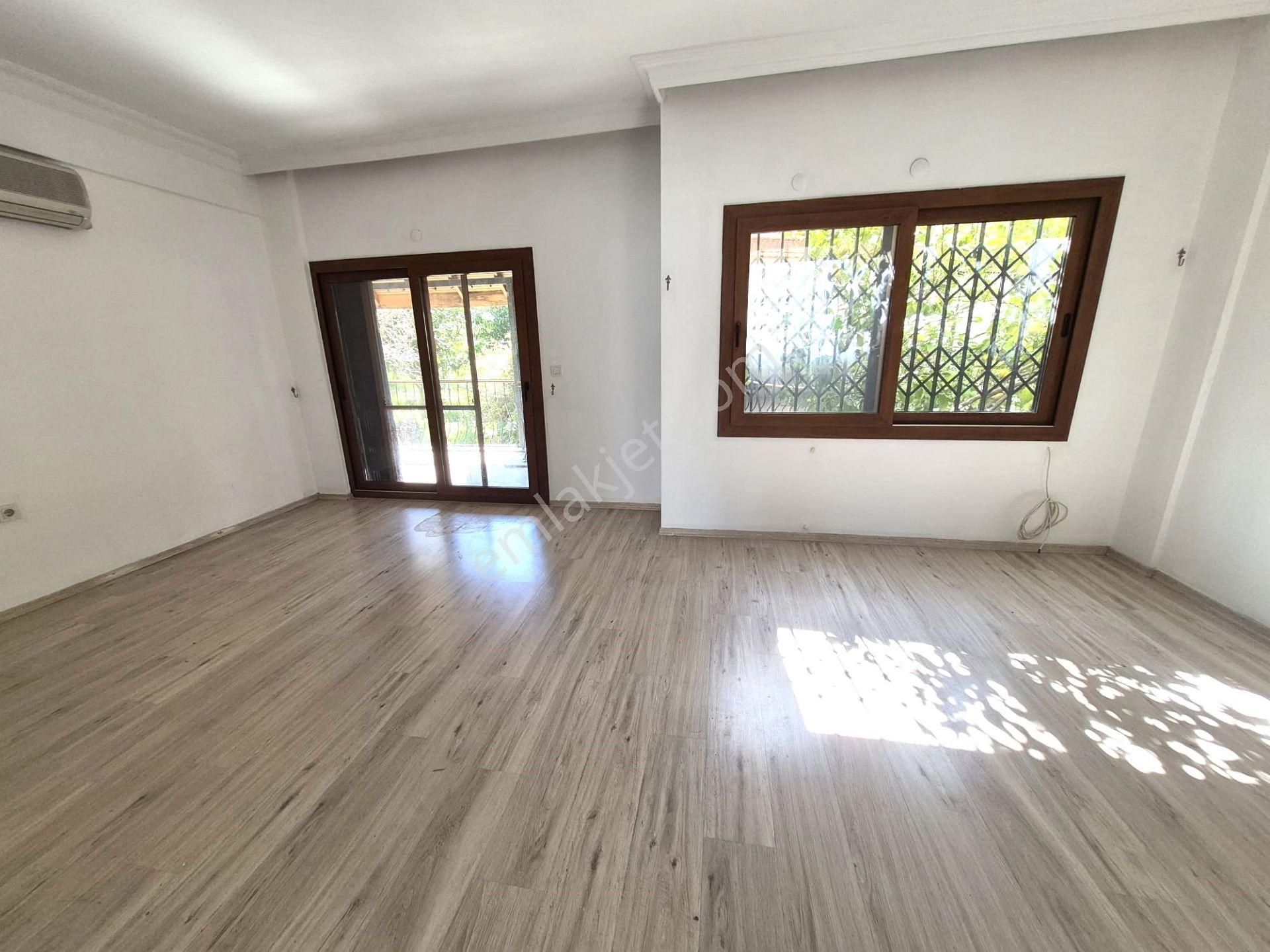 Goldhouse Dan Satılık Yeni Mahalle De Site İçinde Havuzlu 3+1 Villa - Görsel 6