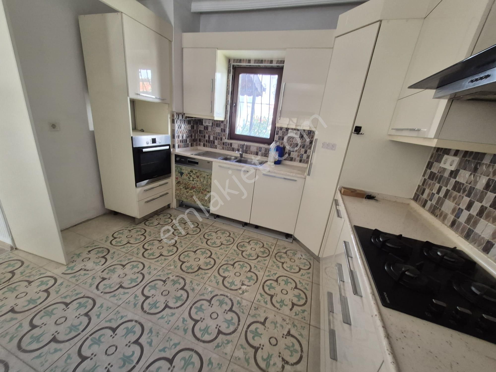 Goldhouse Dan Satılık Yeni Mahalle De Site İçinde Havuzlu 3+1 Villa - Görsel 14