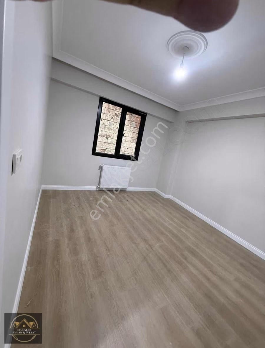 Ergenler Emlak'dan Bağcılar Bağlar Mahallesinde 2+1 Daire - Görsel 12