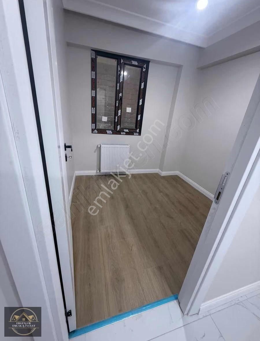 Ergenler Emlak'dan Bağcılar Bağlar Mahallesinde 2+1 Daire - Görsel 14