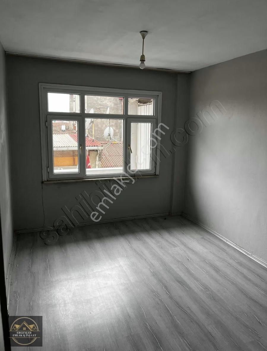 Esenler Kemer'de Kiralık 2+1 Daire (85m², Balkonlu, Merkezi) - Görsel 4