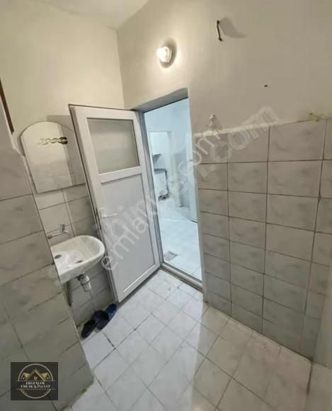 Esenler Kemer'de Kiralık 1+1 Daire - 65m² - Bahçe Kullanımlı - Görsel 10