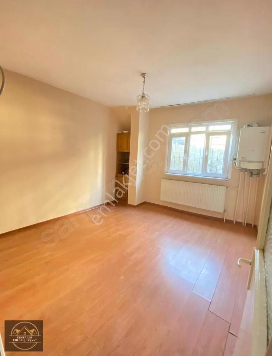 Esenler Kemer'de Kiralık 1+1 Daire - 65m² - Bahçe Kullanımlı - Görsel 8