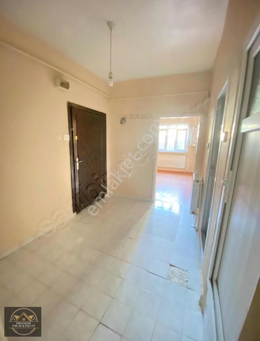 Esenler Kemer'de Kiralık 1+1 Daire - 65m² - Bahçe Kullanımlı - Görsel 6