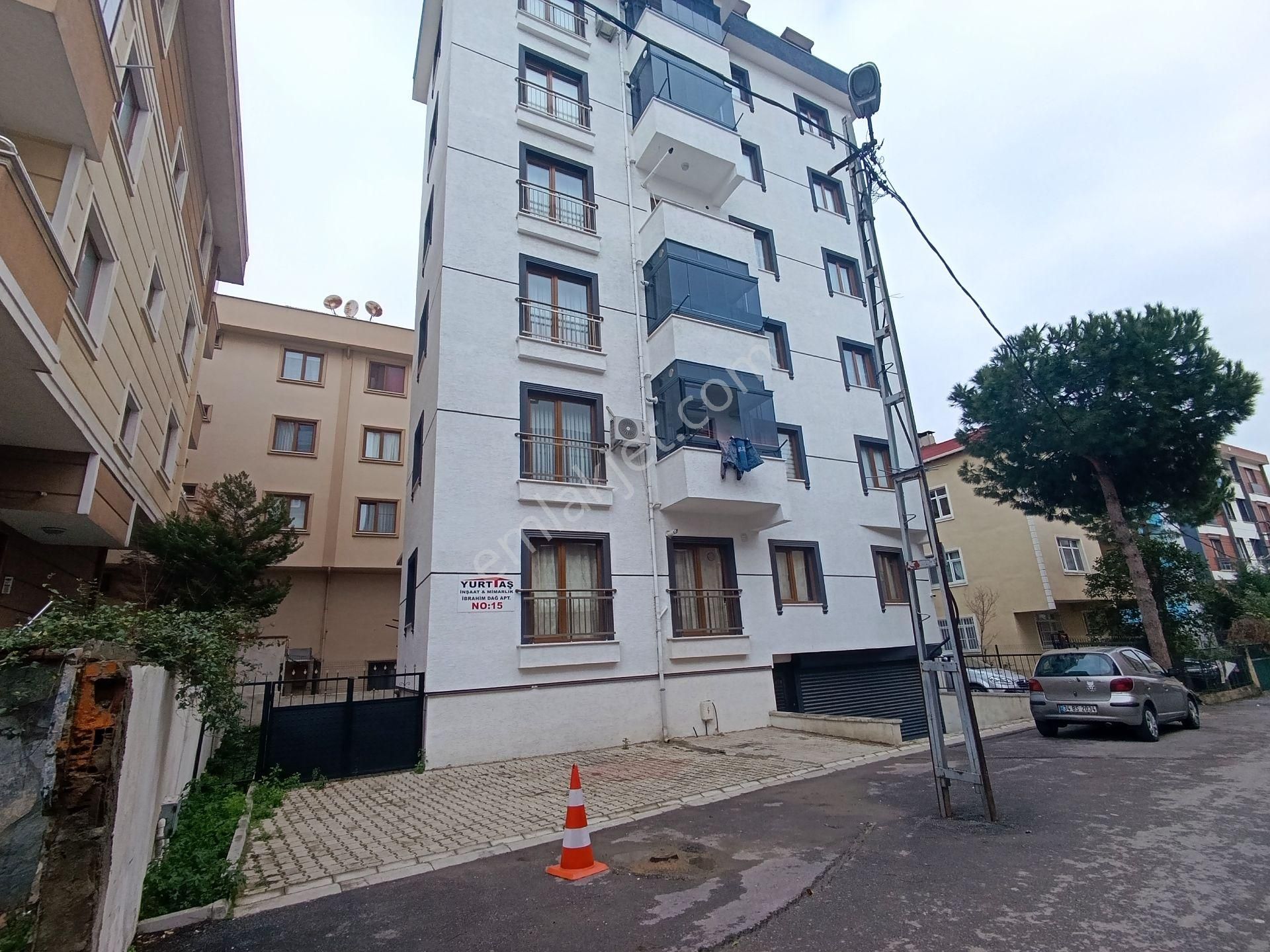 Pendik Güzelyalı Merkezi Asansörlü Lüx Sıfır Yüksek Giriş Balkonlu Kiralık 3+1 110m2 Daire