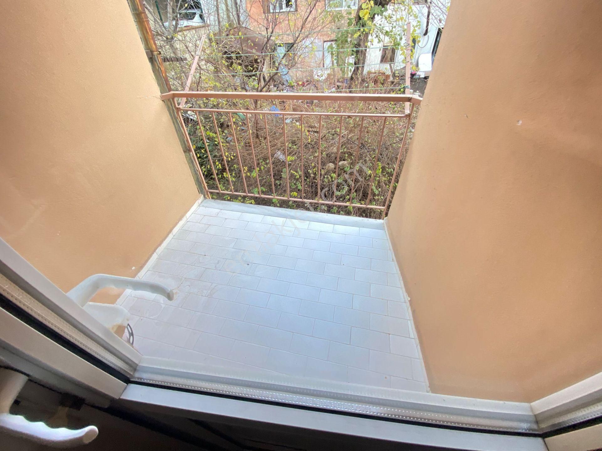 Bursa Yıldırım Yeşil Şiblede 2+1 90 M Ara Kat Kombili Daire - Görsel 10