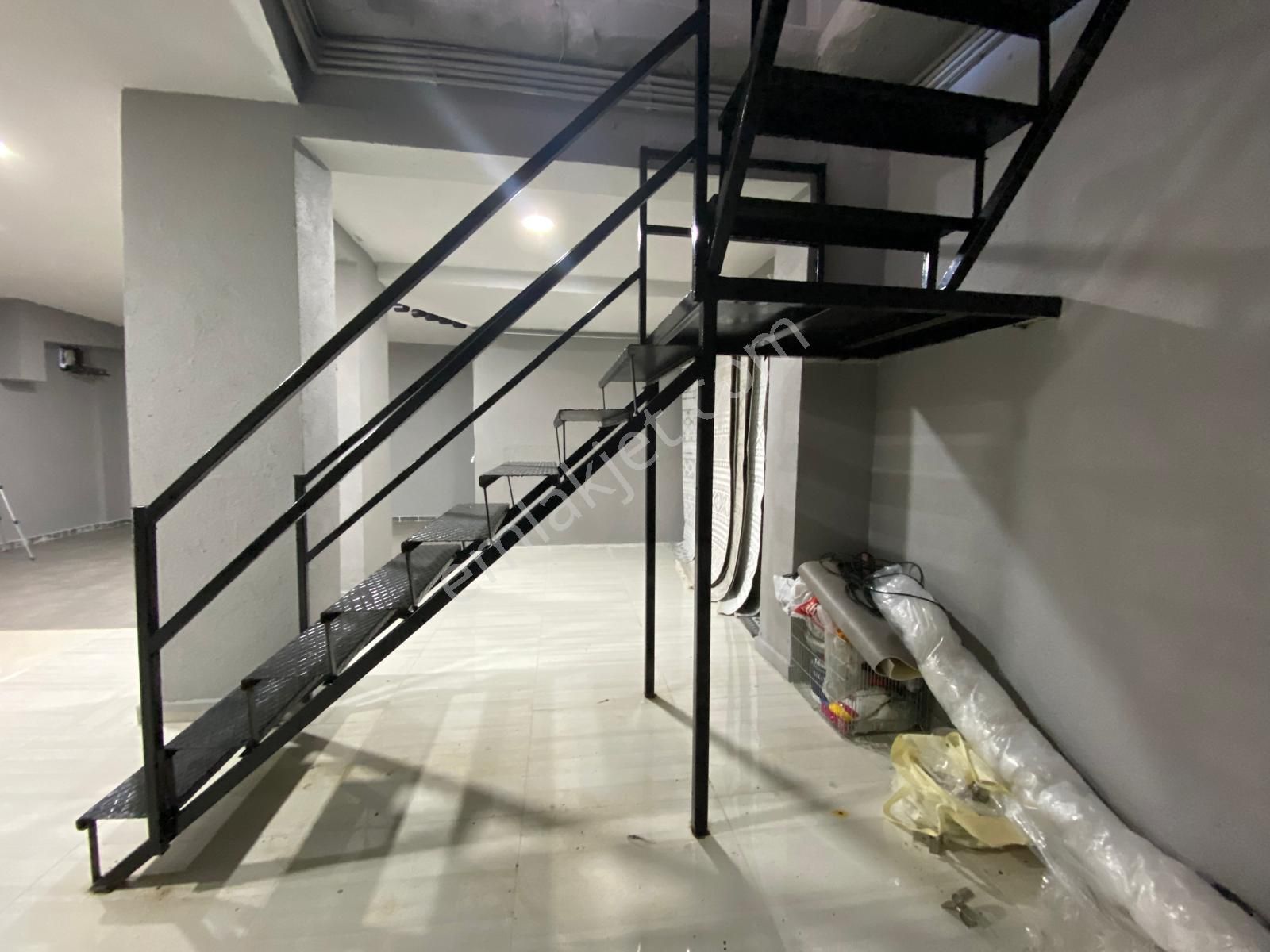 15 Temmuzda Düz Girişli 2 Katlı Mağaza Dükkan - Görsel 11