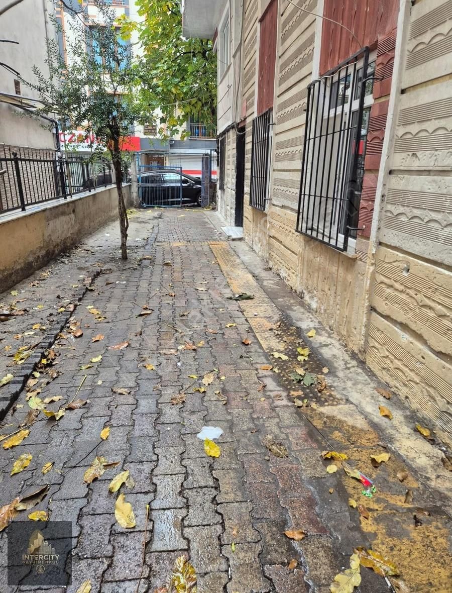 Esenyurt Bağlarçeşme'de Harika Lokasyonda 2+1 Satılık Daire - Görsel 15