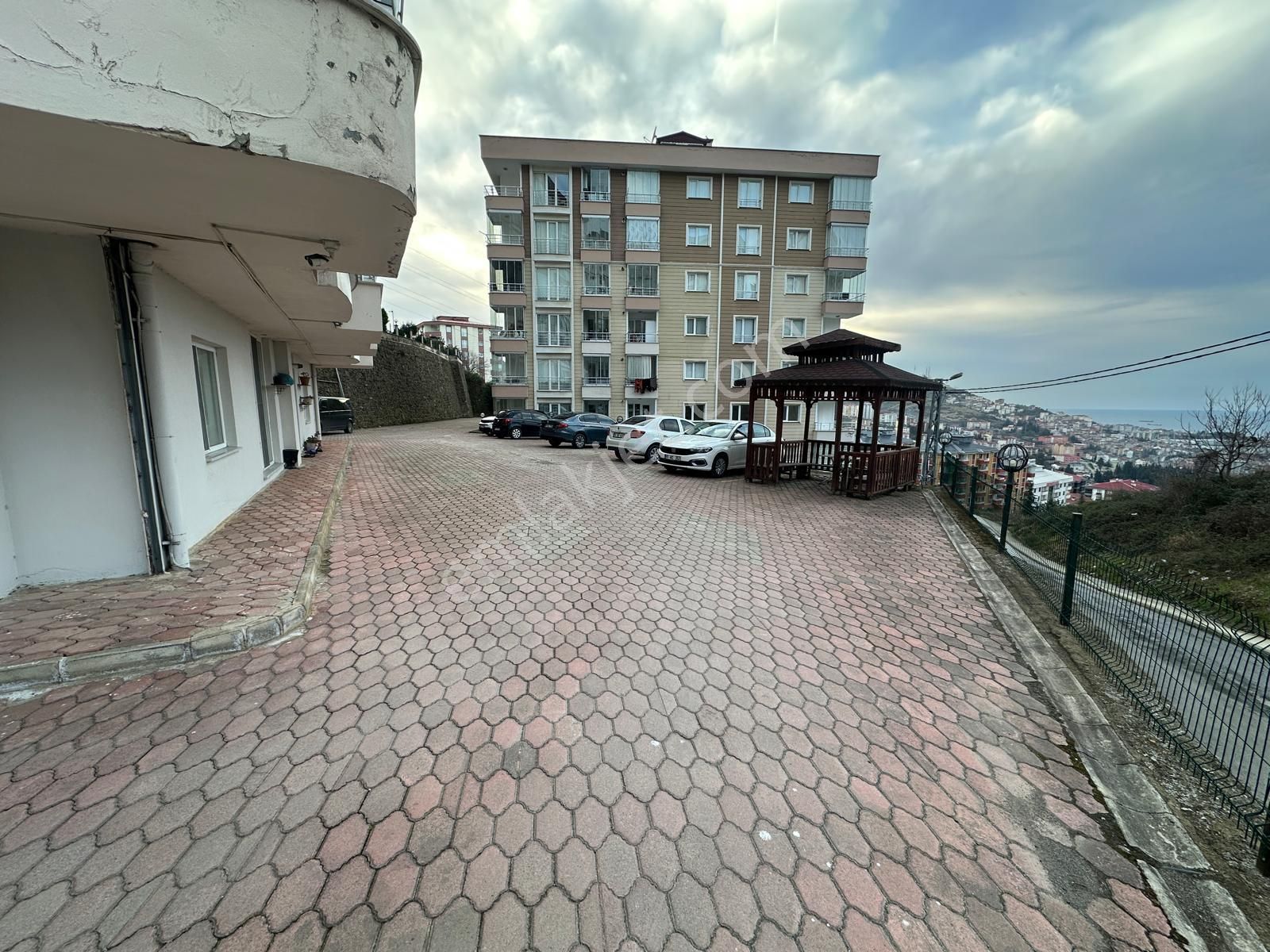 Trabzon Üniversite Mahallesinde Kiralık 3+1 Daire - Görsel 27