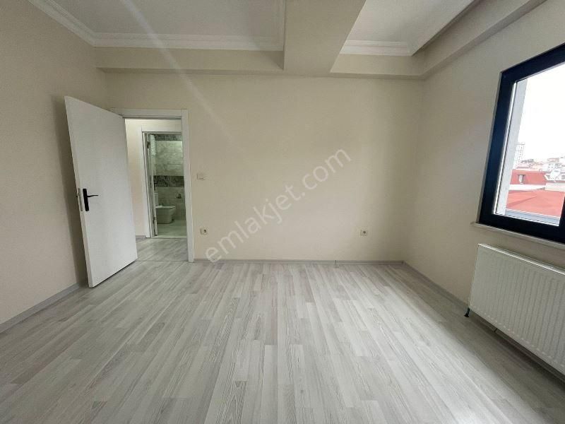 Mertcan Dan Adnan Kahveci Metroya Yürüme Balkonlu 3+1 Fırsat Kiralık - Görsel 10