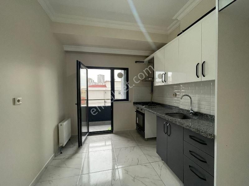 Mertcan Dan Adnan Kahveci Metroya Yürüme Balkonlu 3+1 Fırsat Kiralık - Görsel 20