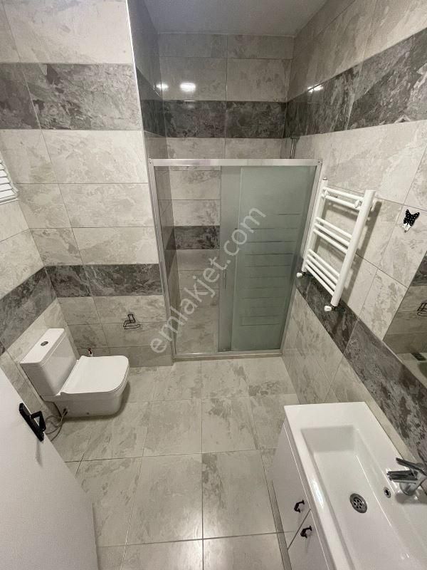 Mertcan Dan Adnan Kahveci Metroya Yürüme Balkonlu 3+1 Fırsat Kiralık - Görsel 24