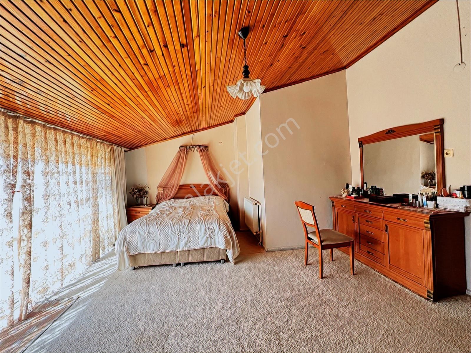 Marmaris Sarıana'da Satılık Çok Geniş 4+1 Teraslı Dubleks Daire - Görsel 8