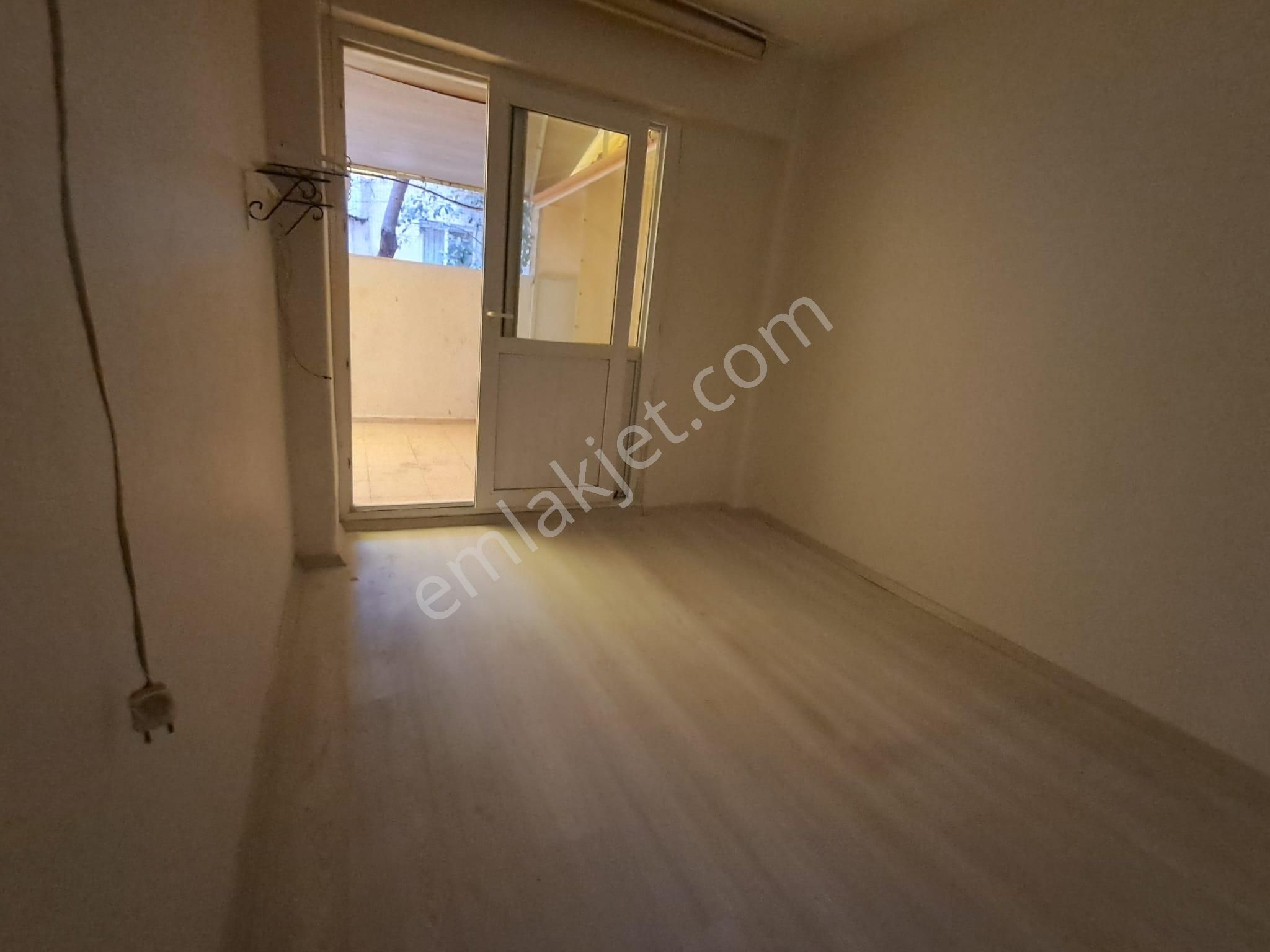Kiralık İzmir Karşıyaka Alaybey İzbana 100 Metre Mesafede 2+1 Daire - Görsel 6