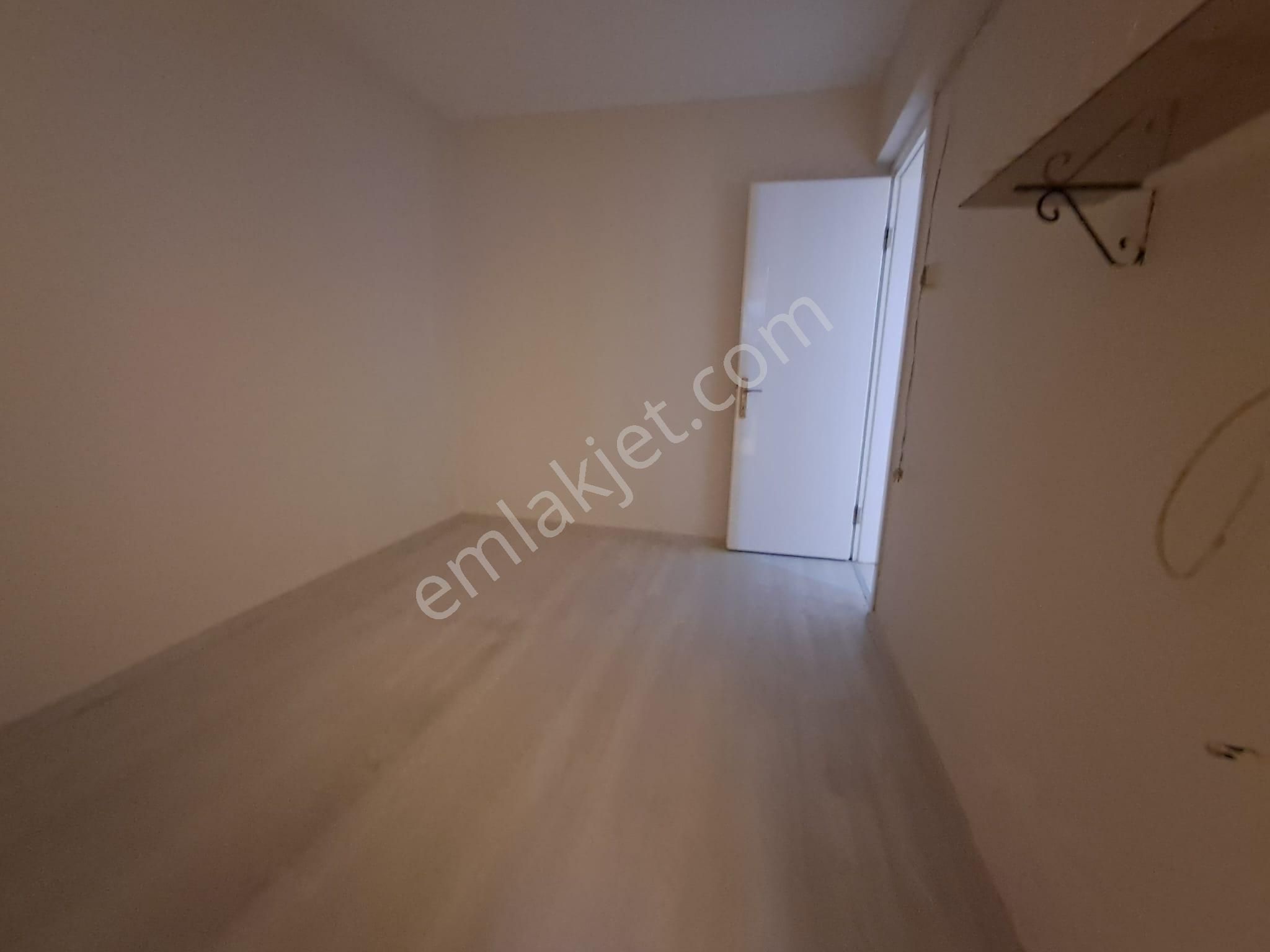 Kiralık İzmir Karşıyaka Alaybey İzbana 100 Metre Mesafede 2+1 Daire - Görsel 4