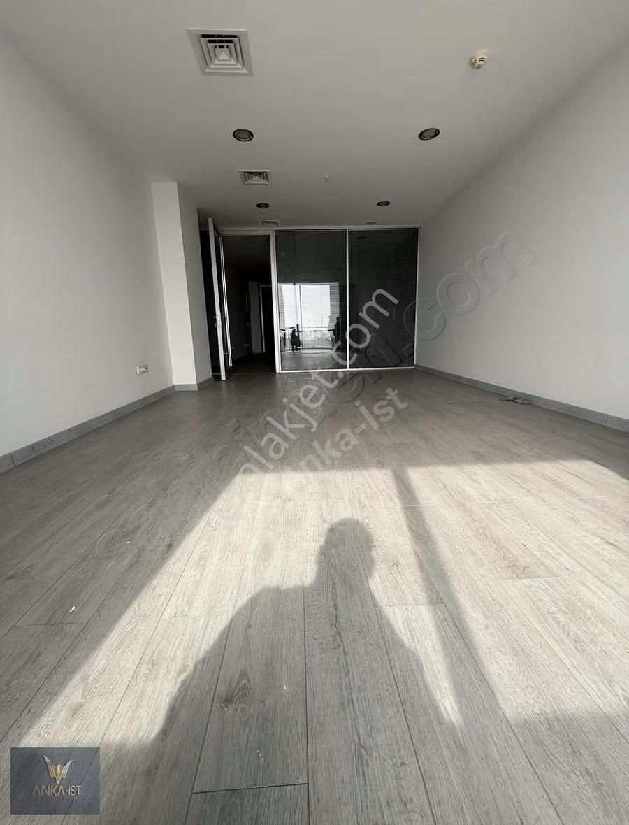 Pendik Varyap Plaza'da Kiralık 116 M2 Ofis Katı - Görsel 27
