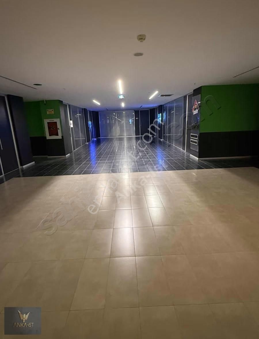 Pendik Varyap Plaza'da Kiralık 116 M2 Ofis Katı - Görsel 3