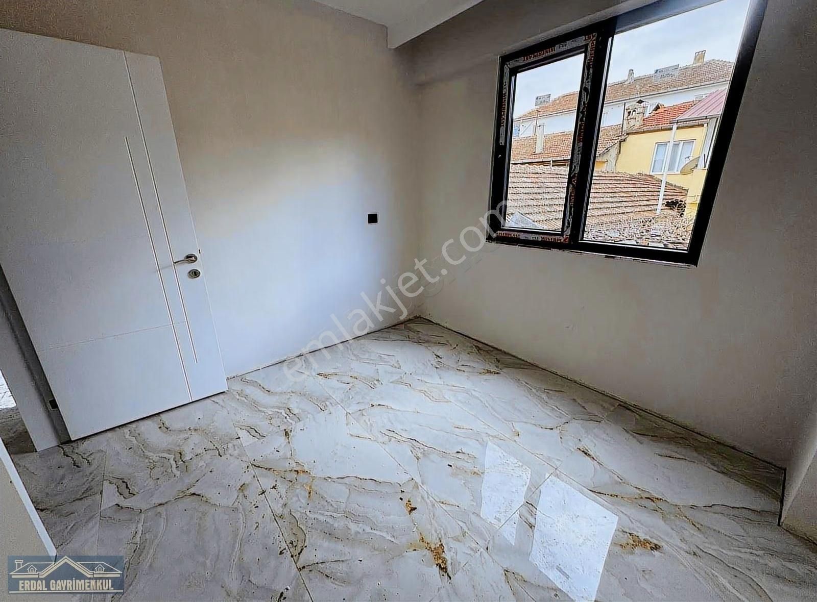 Bereketler'de Satılık Sıfır 3+1 - Görsel 31