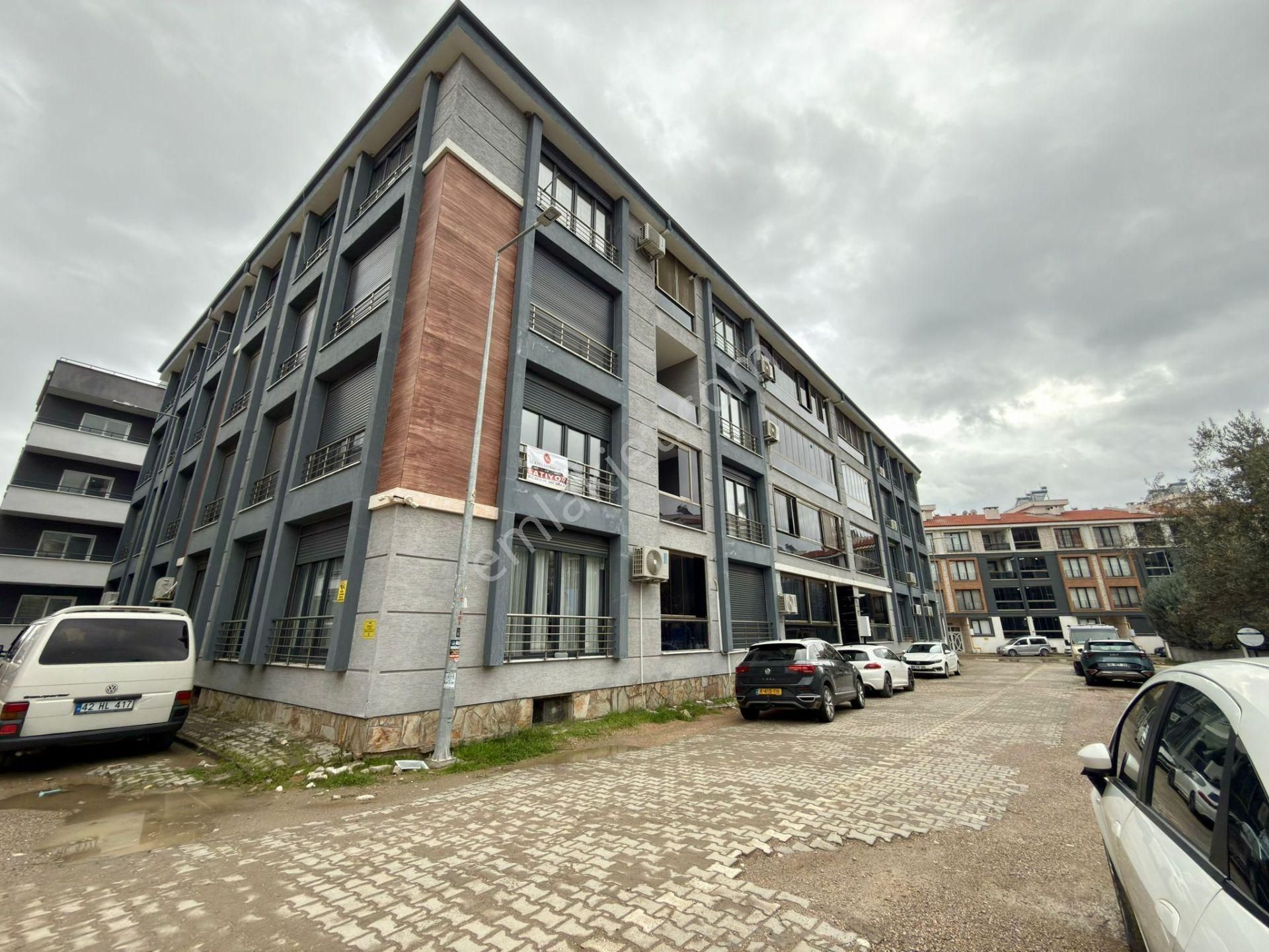 Sadece Yükselde Kazdağları Manzaralı Kapalı Garajlı Köşe 2+1 - Görsel 2