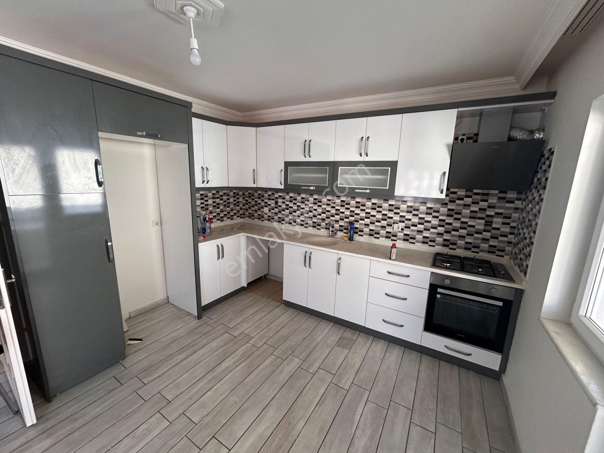 Tuana Emlak'tan Toparlar'da 3+1 Kiralık Daire