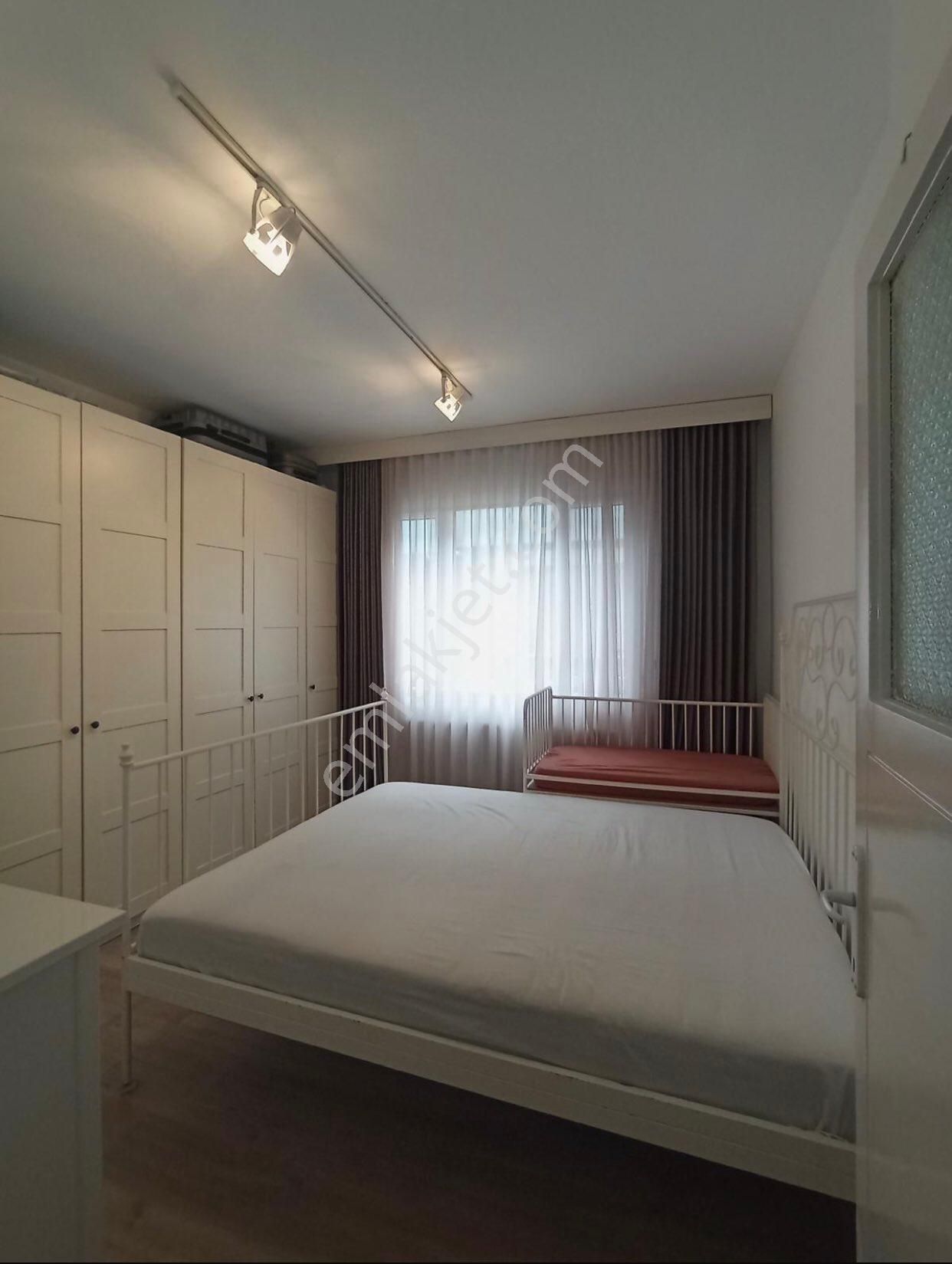 Sahibinden Kemerçeşmede Tadilatlı 4 Katlı Müstakil Bina - Görsel 4