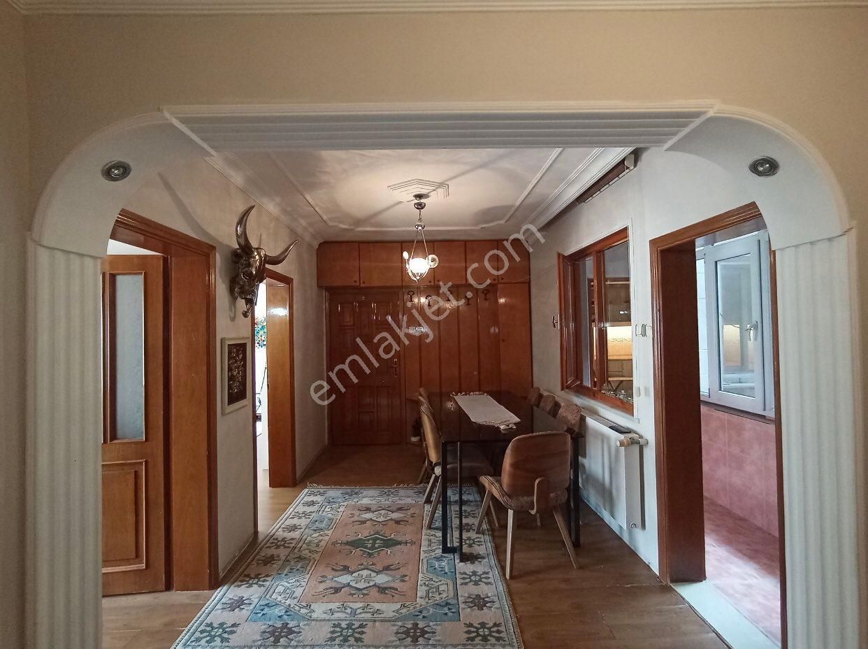 Sahibinden Kemerçeşmede Tadilatlı 4 Katlı Müstakil Bina - Görsel 14