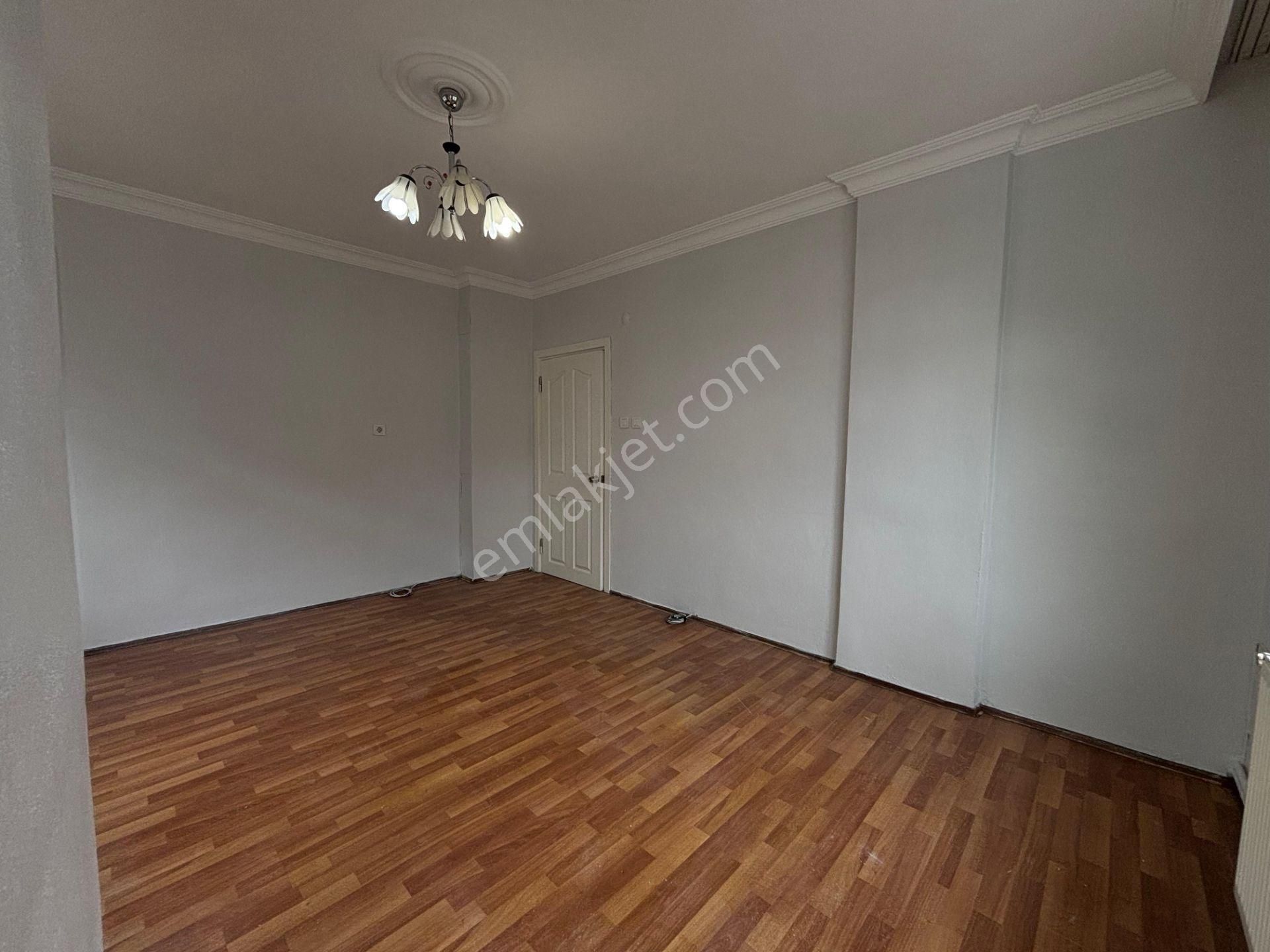 Belediye'nin Dibin'de 2+1 3 Balkon Kombili Fırsat Satılık Daire - Görsel 28