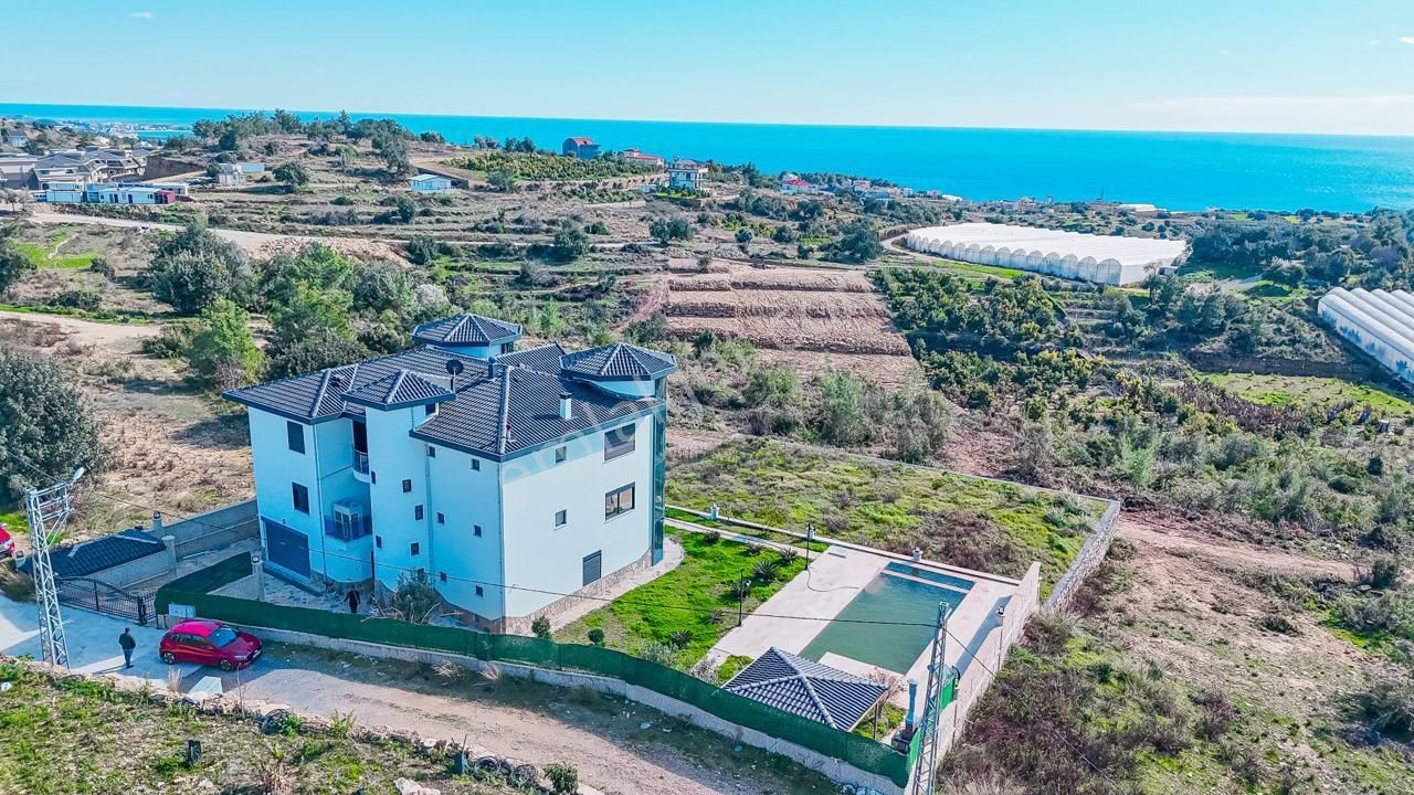 İncekum Esentepede Ufka Bakan Eşsiz Manzaralı 9+4 Malikane - Görsel 20