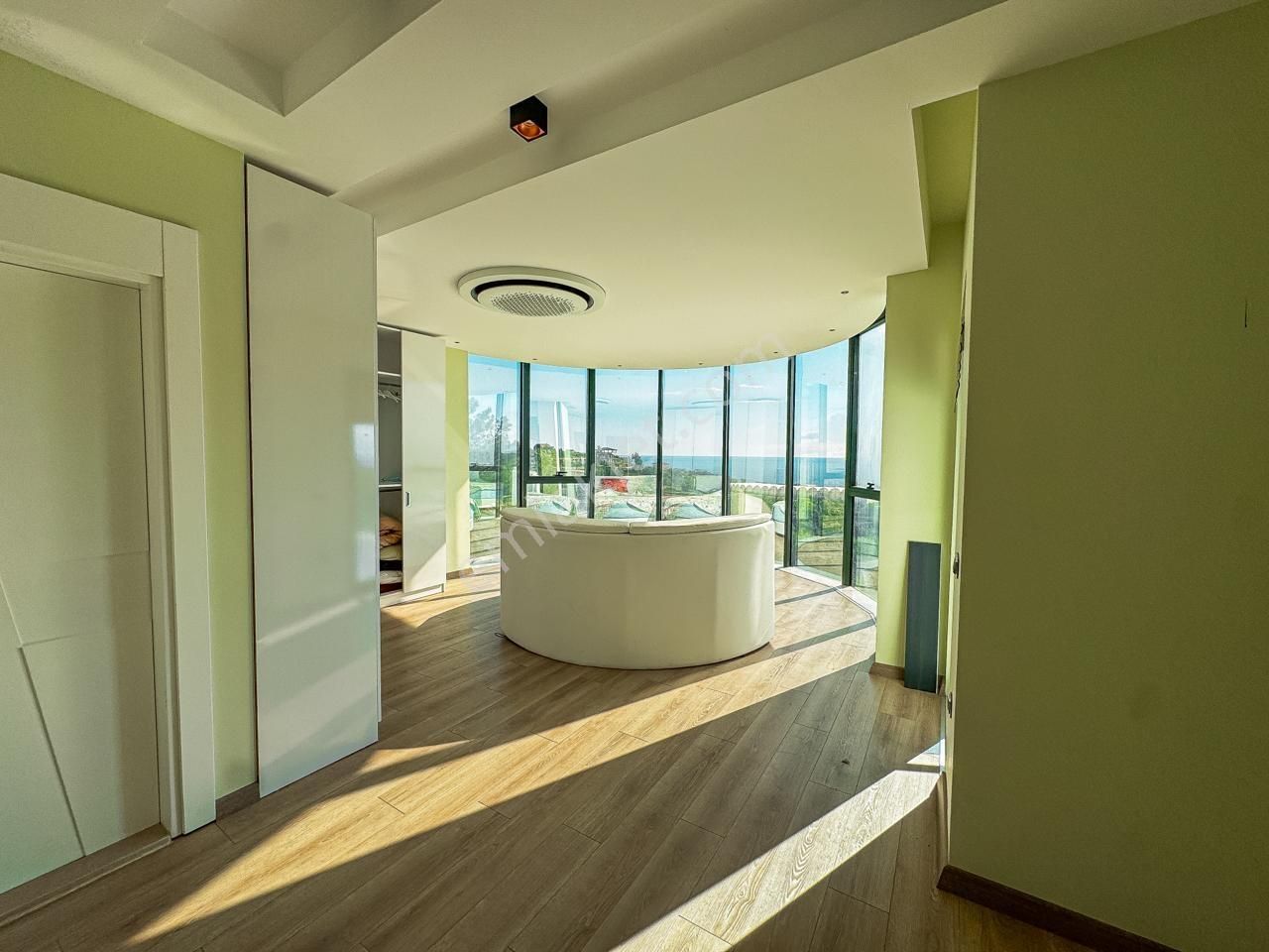 İncekum Esentepede Ufka Bakan Eşsiz Manzaralı 9+4 Malikane - Görsel 21