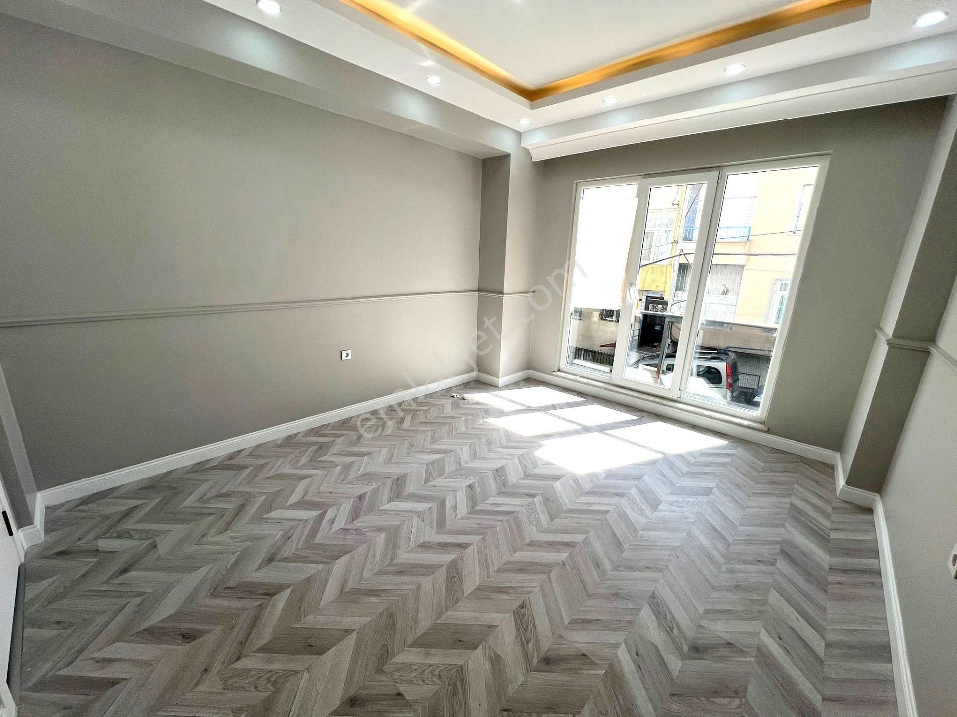 Seba'dan Tevfikbey Mh 2+1 75m2 Kapalı Otoparklı Lüx Yüksek Giriş