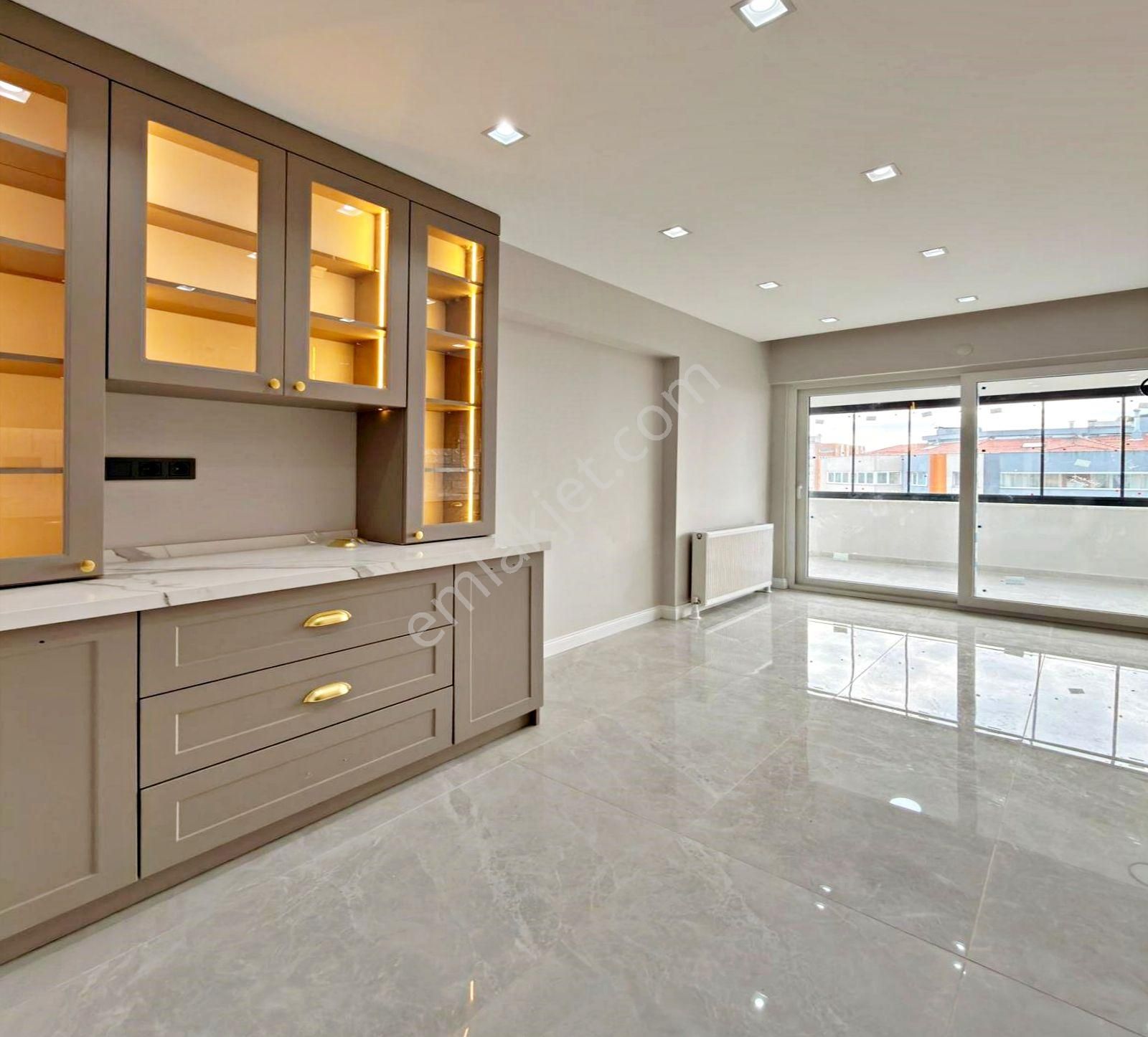 Beykentte Havuzlu Güvenlikli Sitede Ful Yapılı 4+1 Satılık Daire - Görsel 4