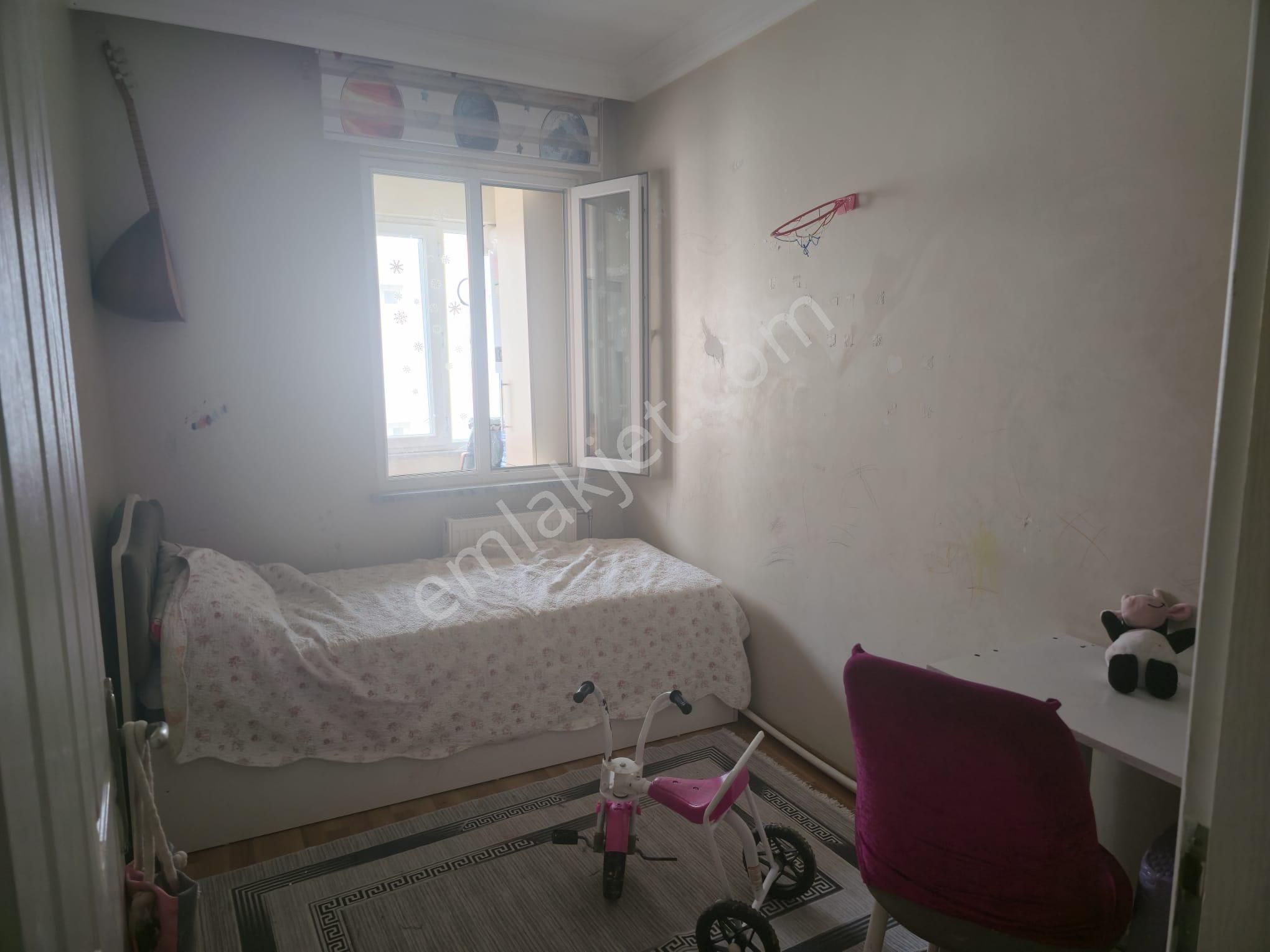 Reşadiye Mah.şinasi Kurşun Cad.yakını 3+1 Satılık Daire - Görsel 13