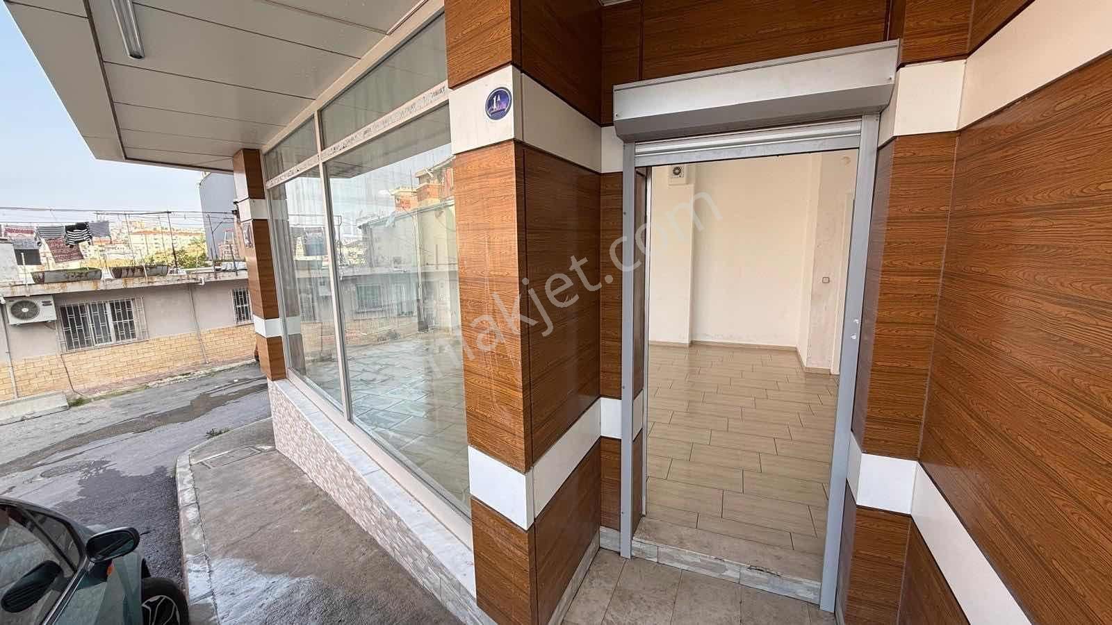 Karabağlar Gen. Kazım Özalpte Köşe Konum 40m² Cam Cephe Kiralık - Görsel 2
