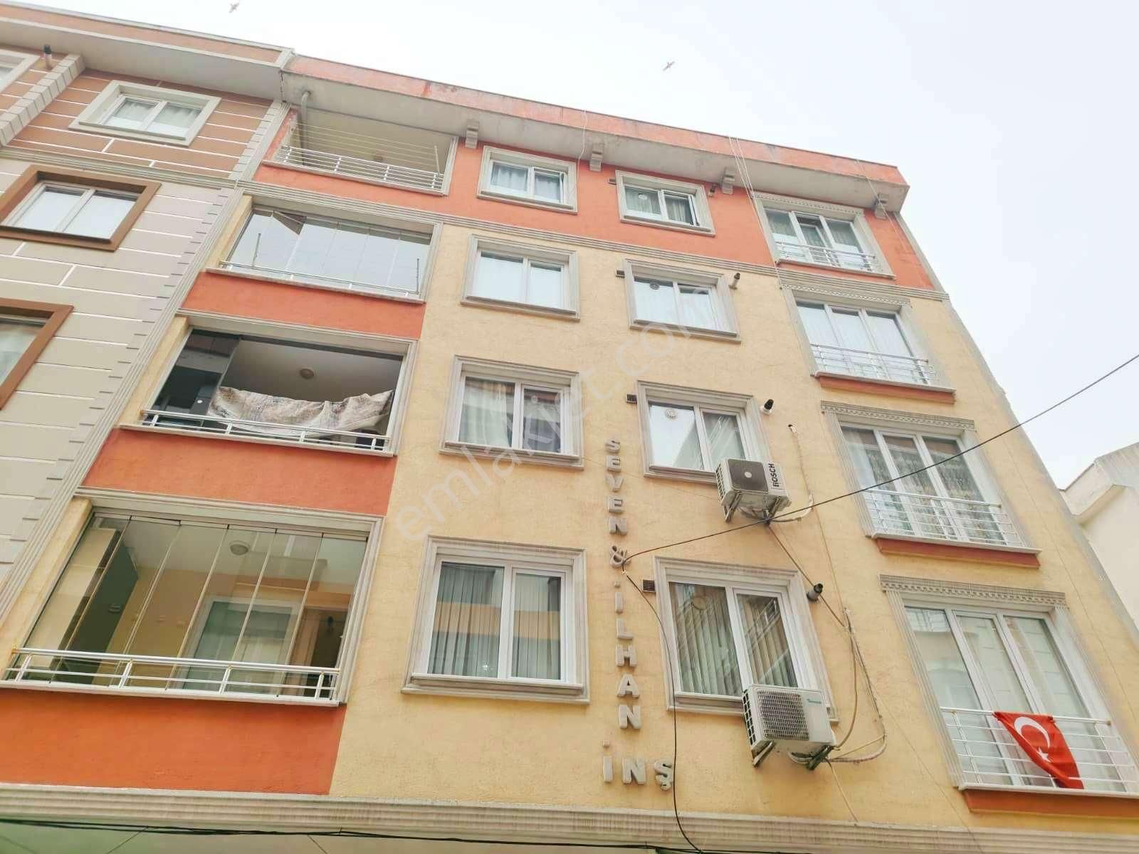 Fatih Emlak Tan 5+2 Dubks Ayrı Girişli 14 Yıllık Asansörlü