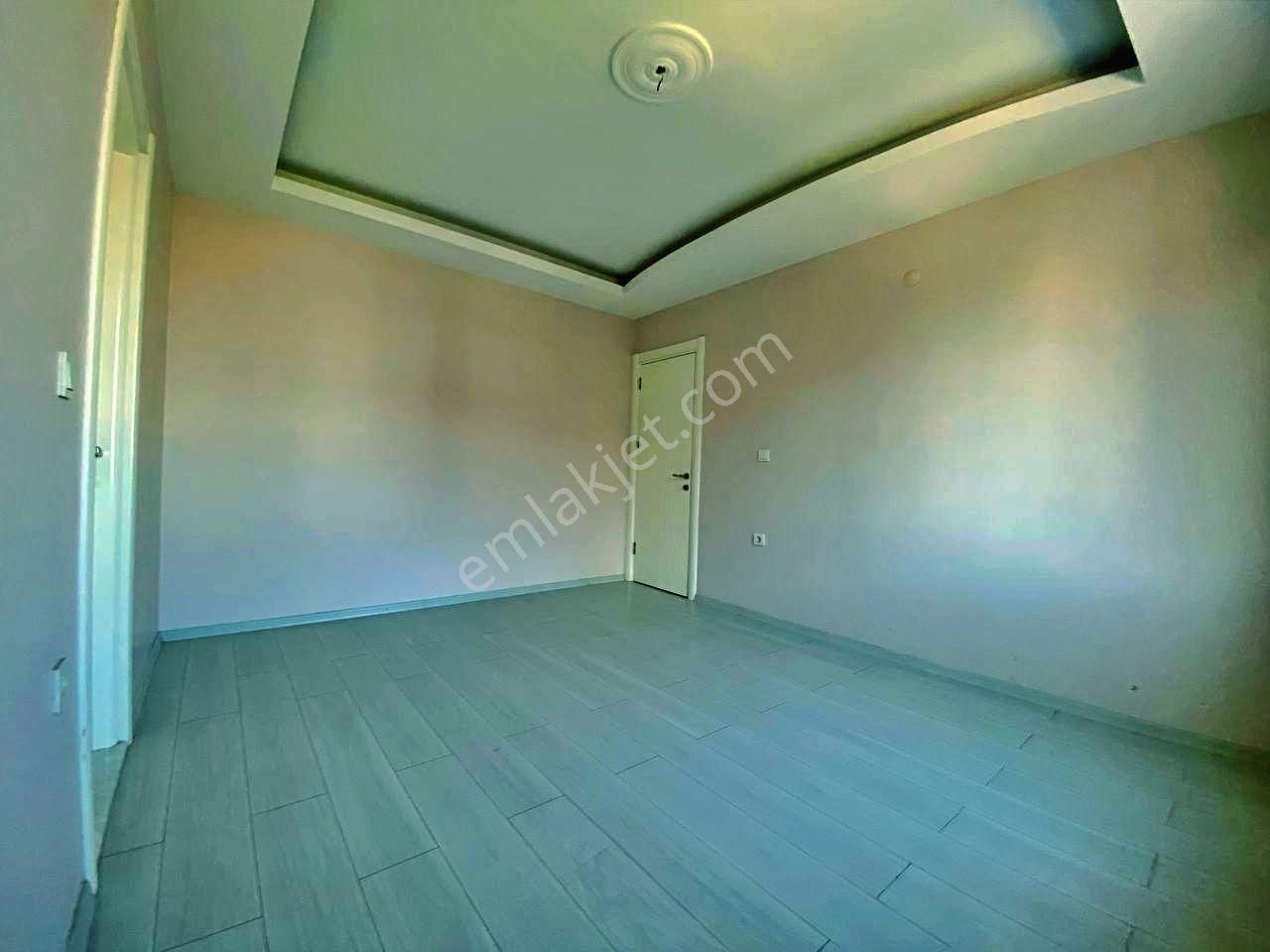 Uytundan Burhaniye'de Havuzlu Site İçinde Satılık 3+1 Lüks Daire - Görsel 31