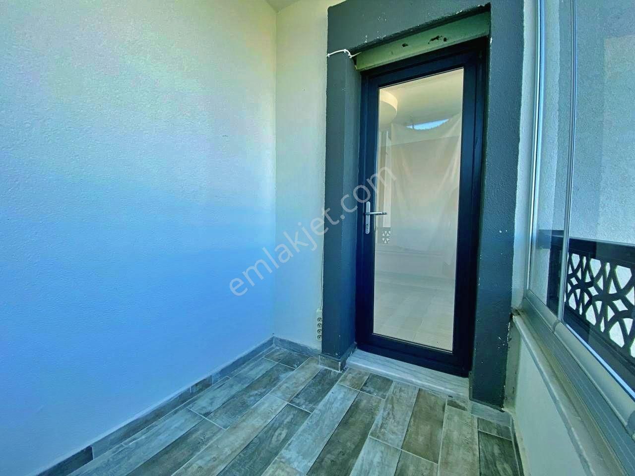 Uytundan Burhaniye'de Havuzlu Site İçinde Satılık 3+1 Lüks Daire - Görsel 24