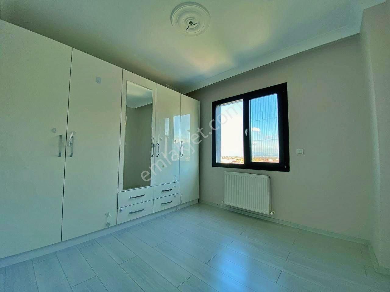 Uytundan Burhaniye'de Havuzlu Site İçinde Satılık 3+1 Lüks Daire - Görsel 8