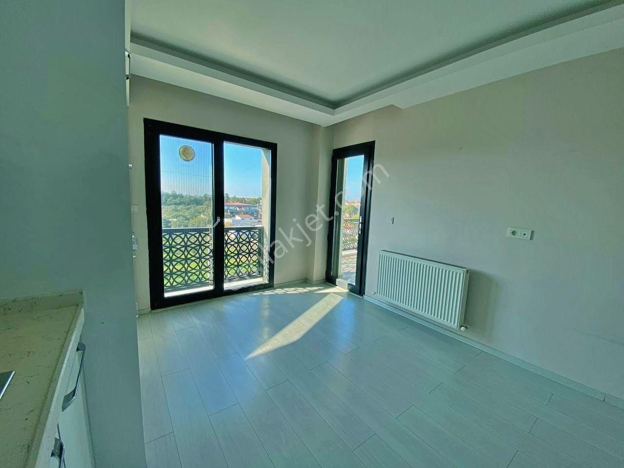 Uytundan Burhaniye'de Havuzlu Site İçinde Satılık 3+1 Lüks Daire - Görsel 12