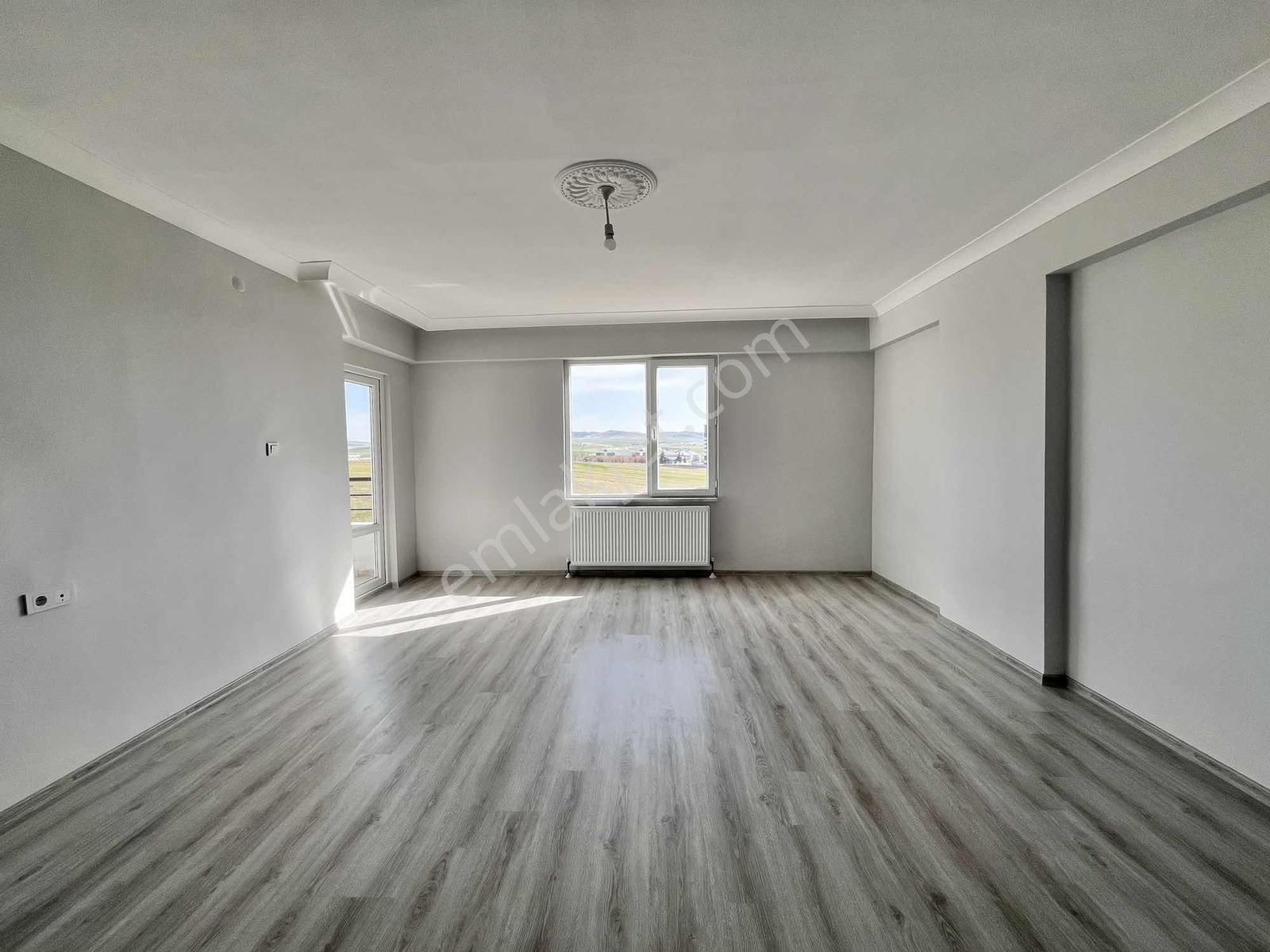 İstiklal Mahallesinde Eskioğulları İnş. Satılık 3+1 Fırsat Daire - Görsel 8