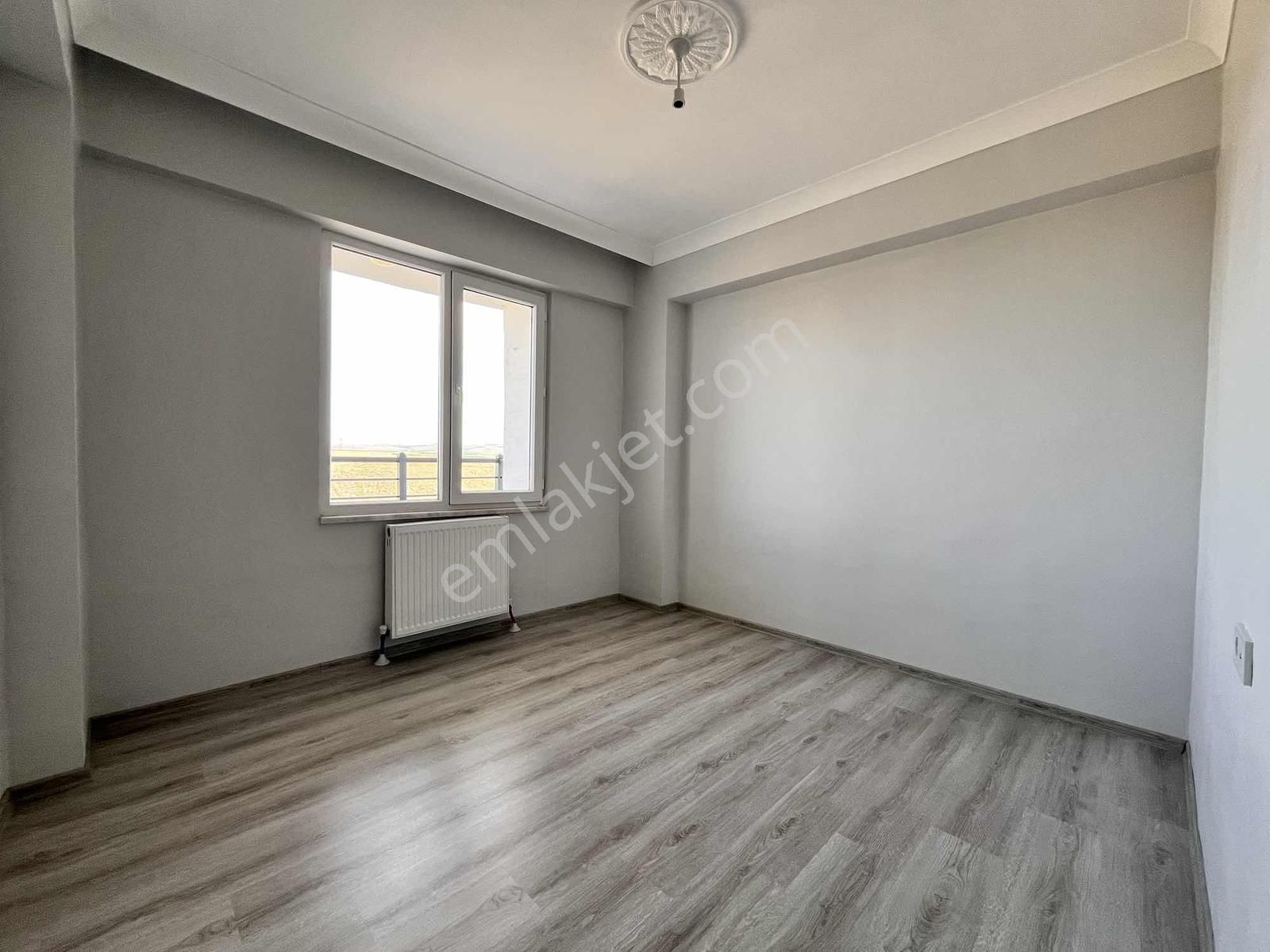 İstiklal Mahallesinde Eskioğulları İnş. Satılık 3+1 Fırsat Daire - Görsel 2