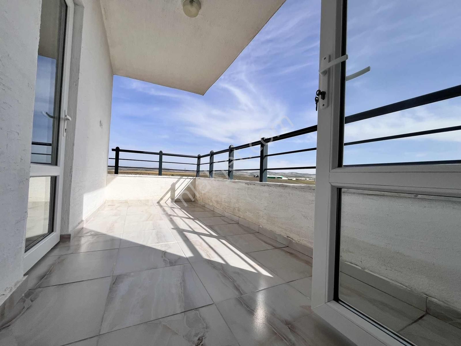 İstiklal Mahallesinde Eskioğulları İnş. Satılık 3+1 Fırsat Daire - Görsel 16