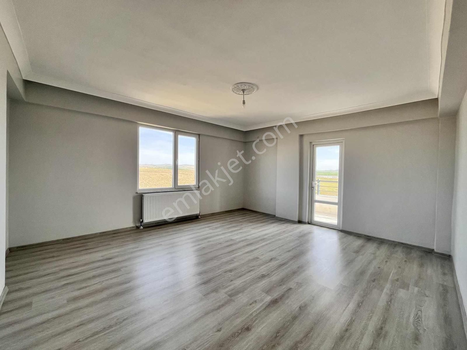 İstiklal Mahallesinde Eskioğulları İnş. Satılık 3+1 Fırsat Daire - Görsel 3