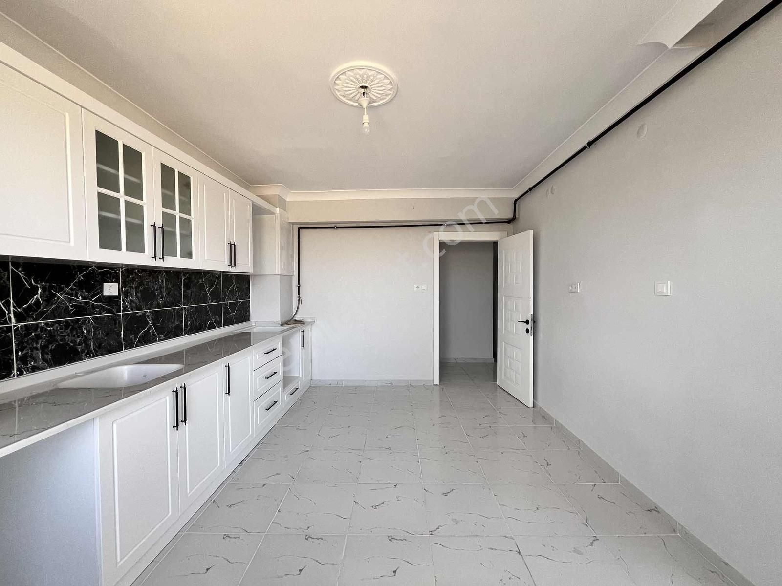 İstiklal Mahallesinde Eskioğulları İnş. Satılık 3+1 Fırsat Daire - Görsel 6