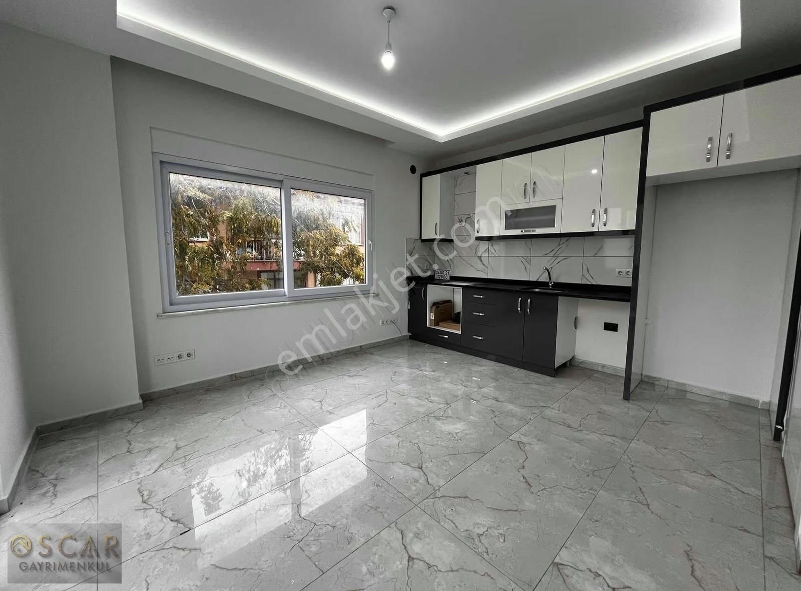 Koçtaş Yanında Hastane'ye 300 Metre Merkezi Konum 1+1 !