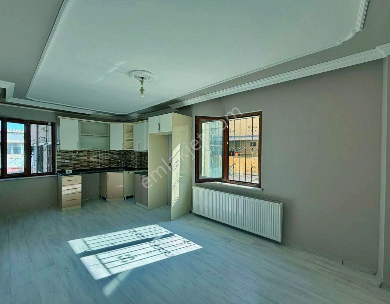 Uytundan Burhaniye Mahkeme Mahallesinde Arakat Satılık 2+1 Daire - Görsel 23