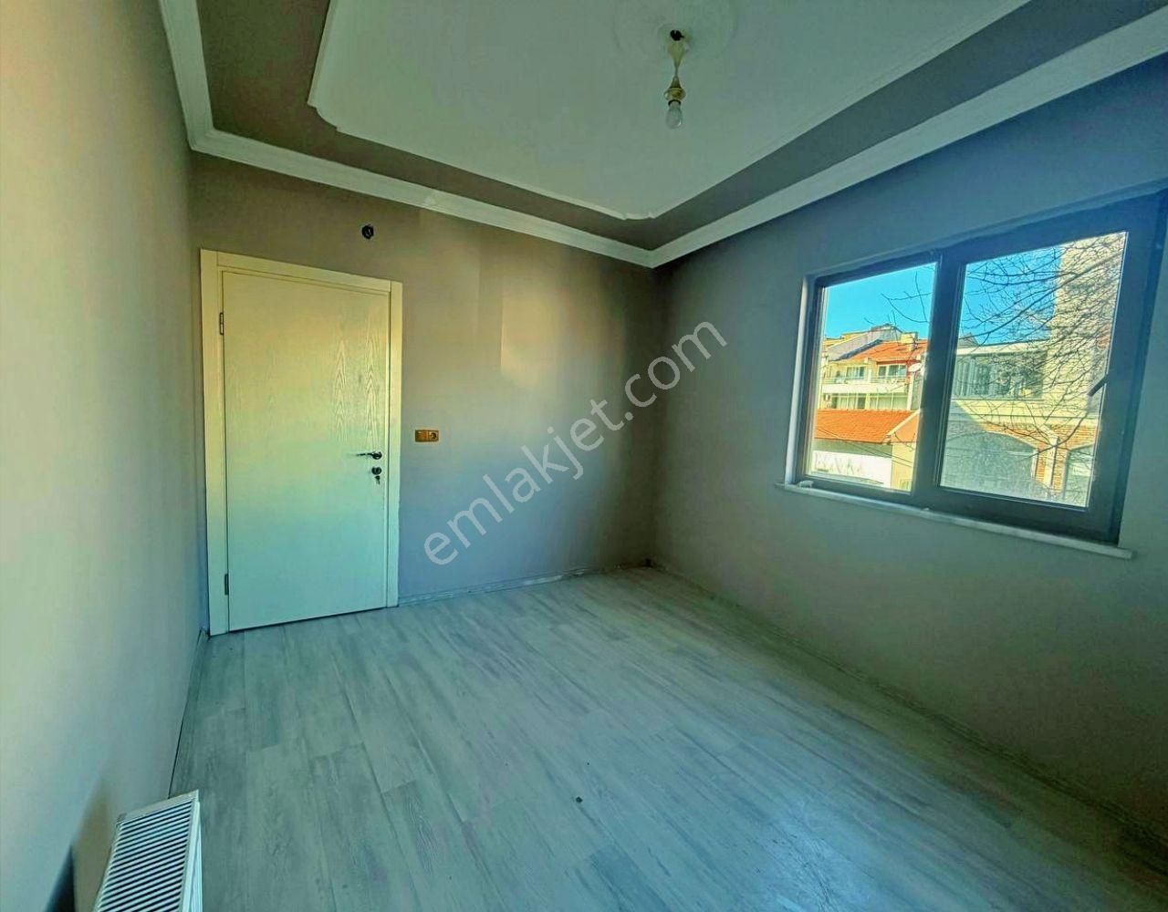 Uytundan Burhaniye Mahkeme Mahallesinde Arakat Satılık 2+1 Daire - Görsel 22