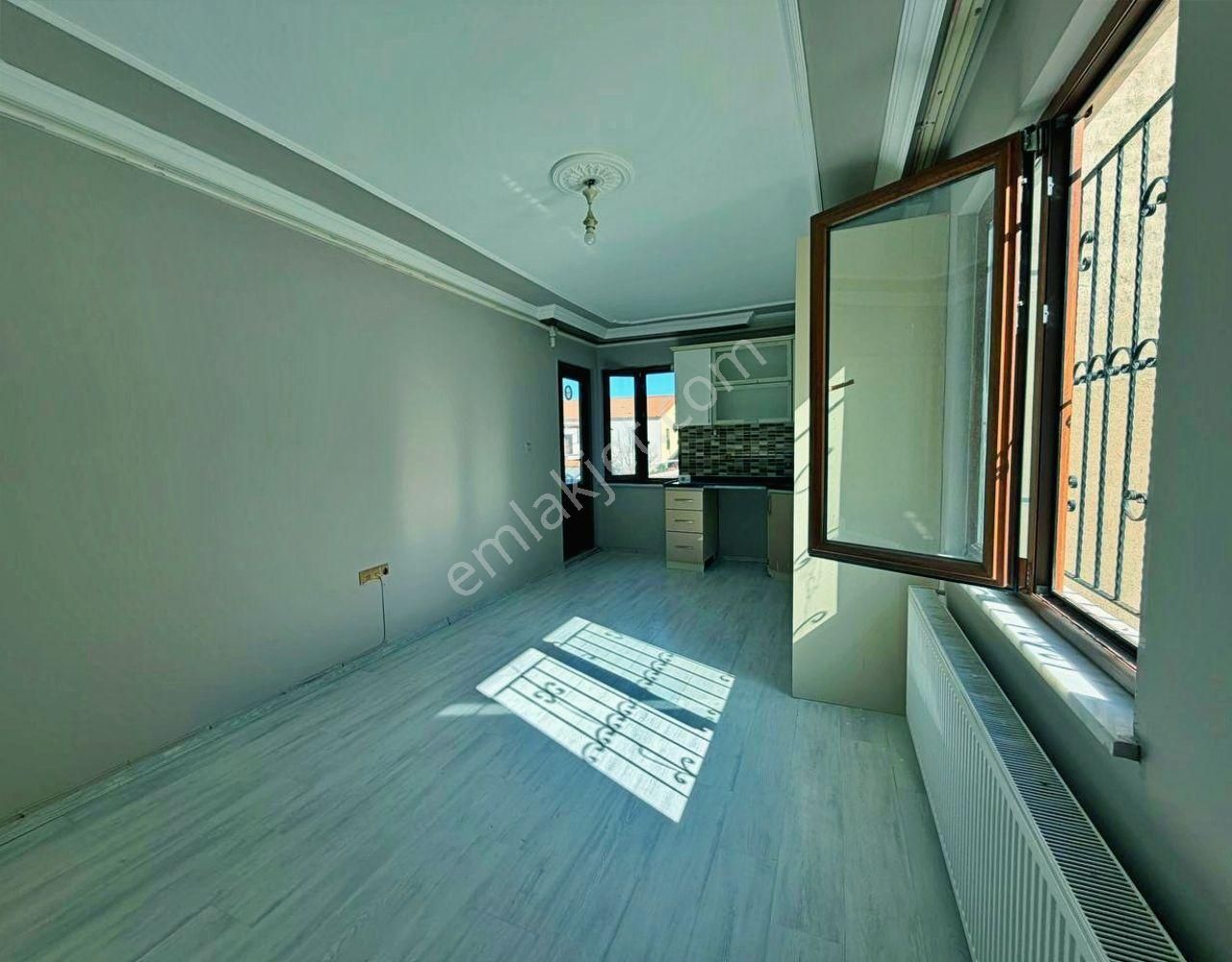 Uytundan Burhaniye Mahkeme Mahallesinde Arakat Satılık 2+1 Daire - Görsel 11