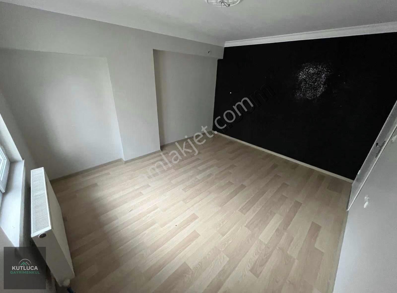 5+1 Çift Girişli Asansörlü 3 Banyolu Yapılı Kilerli Mantolamalı - Görsel 2