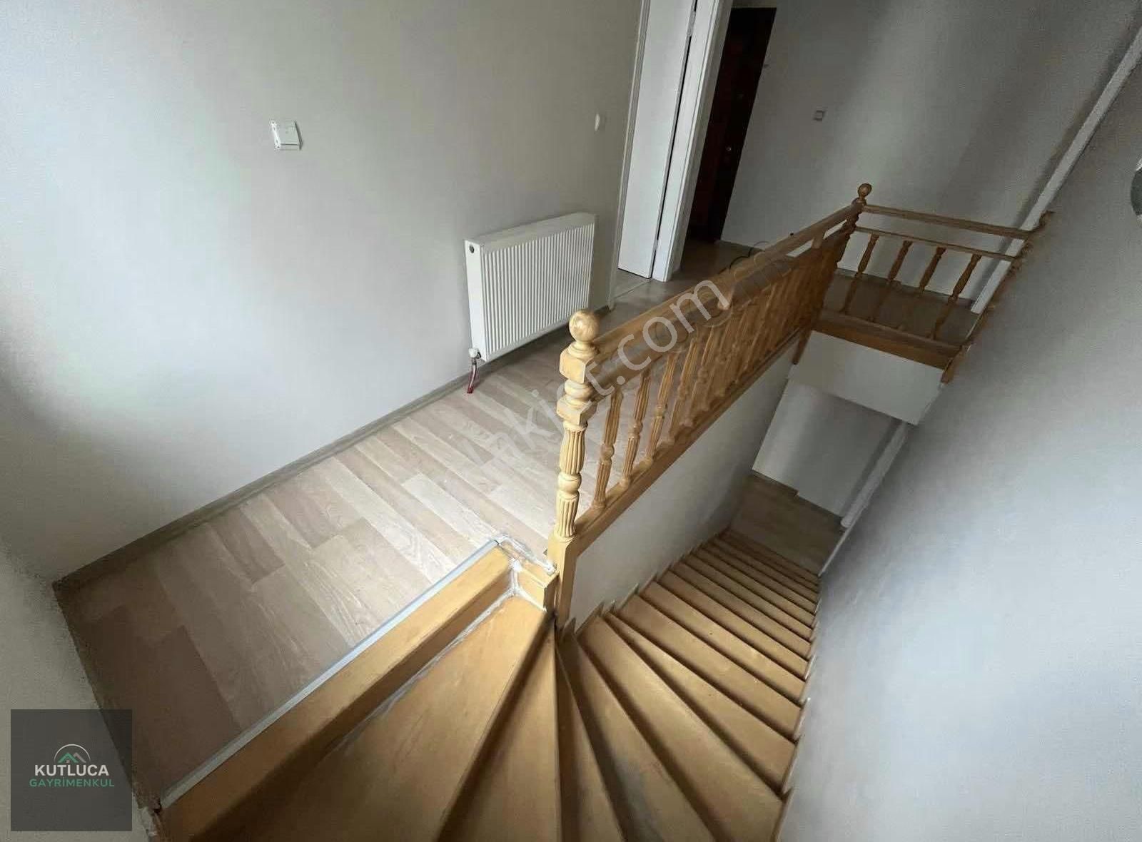 5+1 Çift Girişli Asansörlü 3 Banyolu Yapılı Kilerli Mantolamalı - Görsel 24