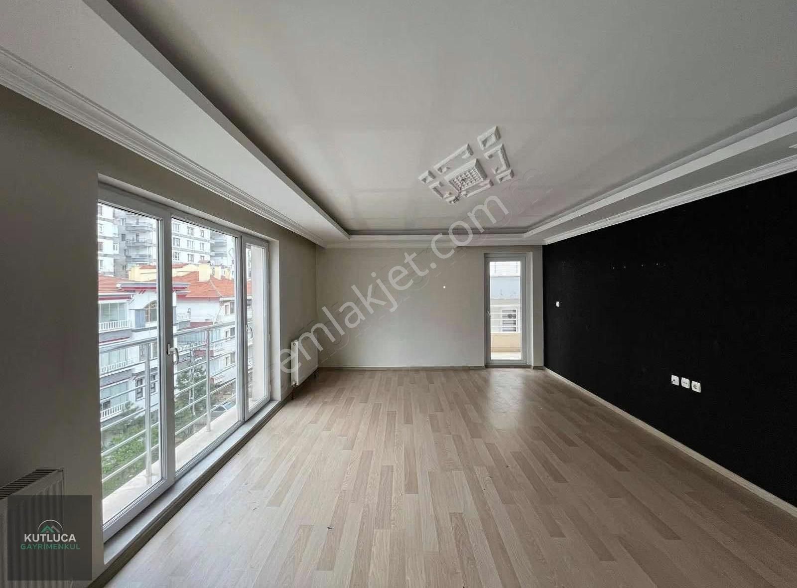 5+1 Çift Girişli Asansörlü 3 Banyolu Yapılı Kilerli Mantolamalı - Görsel 11